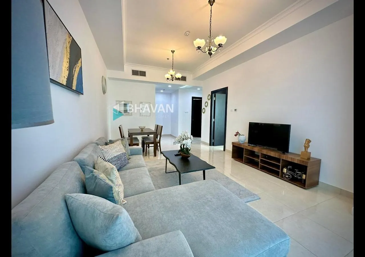 One Br In Court Tower With Beautiful City And Canal View Daire Dubai