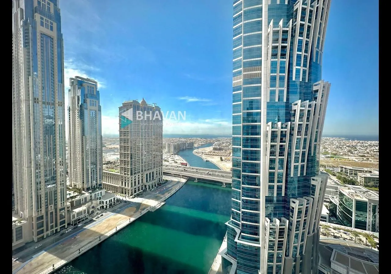One Br In Court Tower With Beautiful City And Canal View Daire Dubai Birleşik Arap Emirlikleri